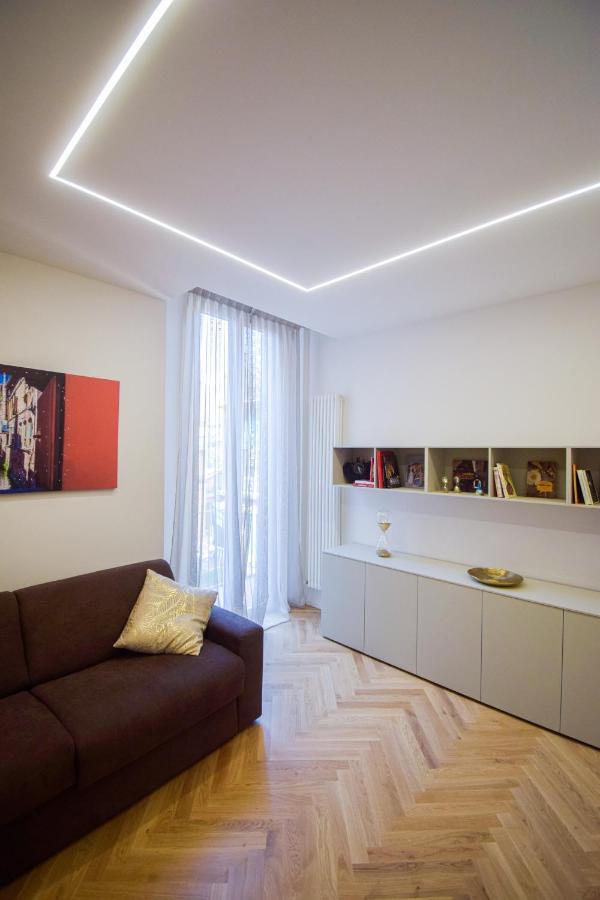 Sibilla Suite Apartment - Via Piella 14 ボローニャ エクステリア 写真